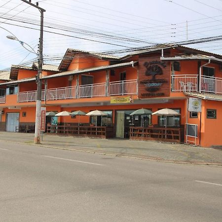 Pousada Praia Da Fortaleza 450 Metros Do Parque Beto Carrero Com Cafe Da Manha 佩尼亚 外观 照片