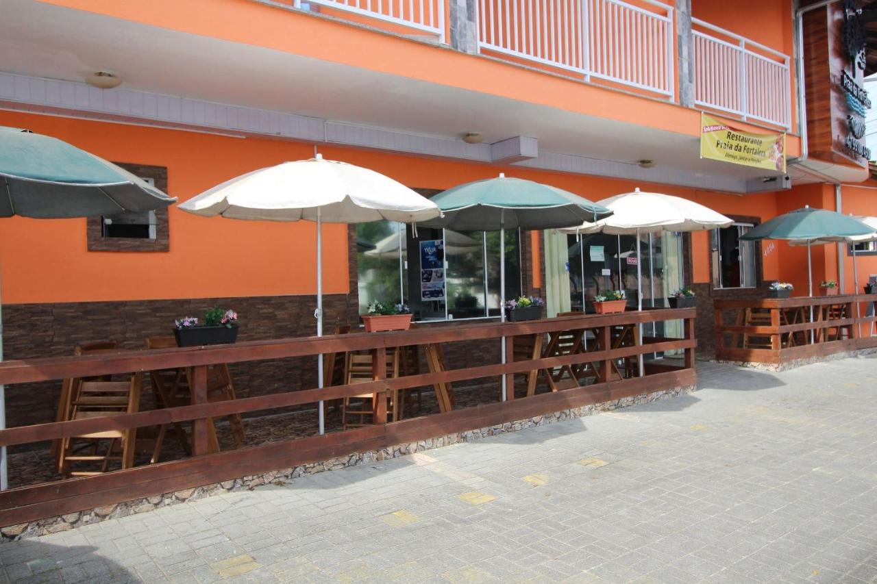 Pousada Praia Da Fortaleza 450 Metros Do Parque Beto Carrero Com Cafe Da Manha 佩尼亚 外观 照片